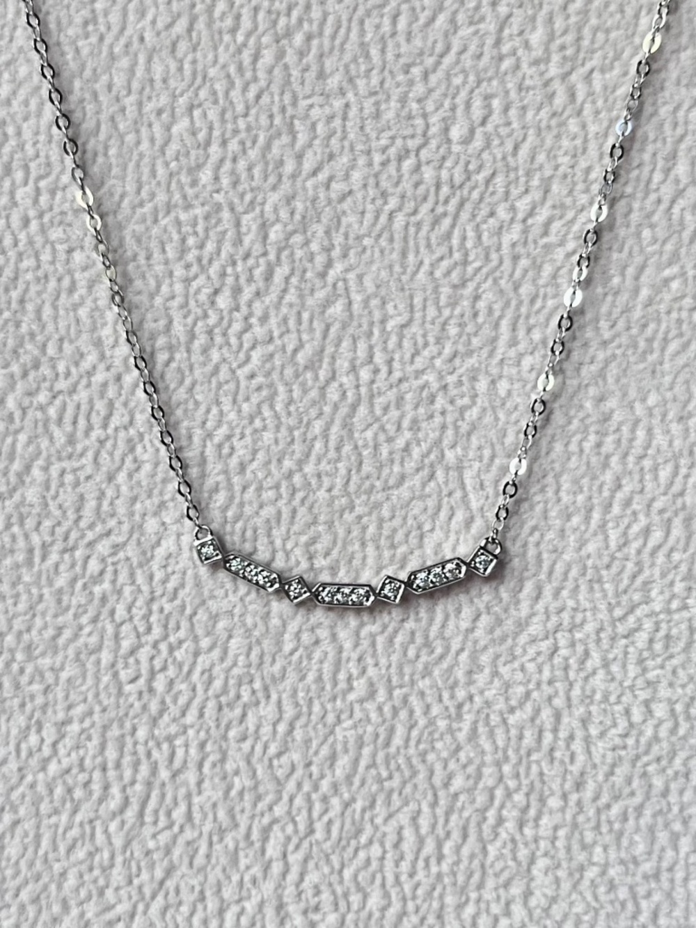 N047 | Petite Dot & Dash Necklace